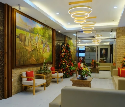 Art and interior decoration Dubai with custom artwork and luxury styling by Red Castle Interior