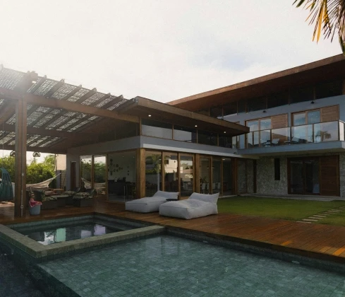 High-end kitchen remodeling with custom cabinetry and luxury detailing in Dubai