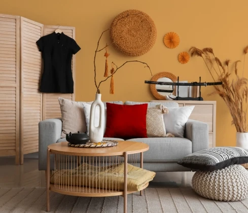 Hospitality interior decoration Dubai with curated art and premium decor